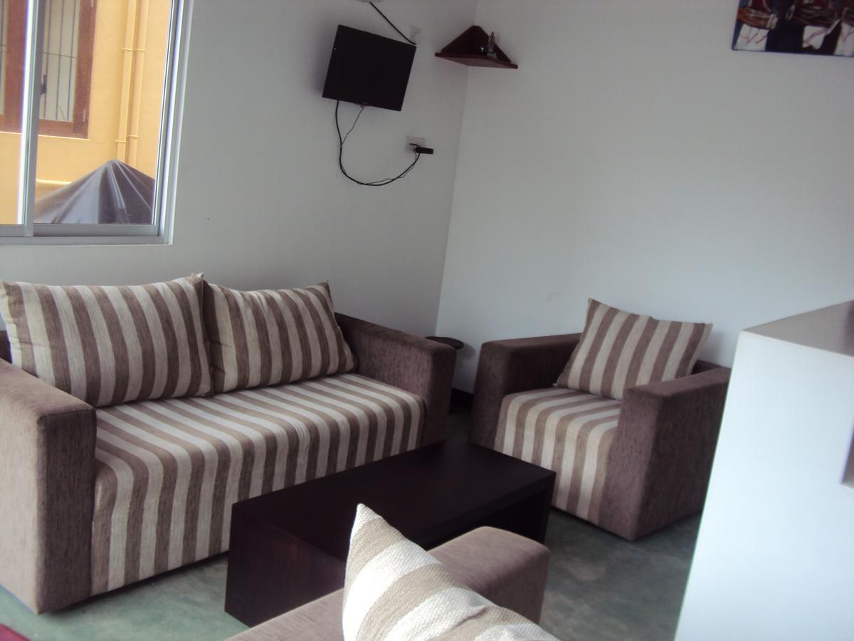 Sea Breeze Deluxe Inn Негомбо Екстер'єр фото